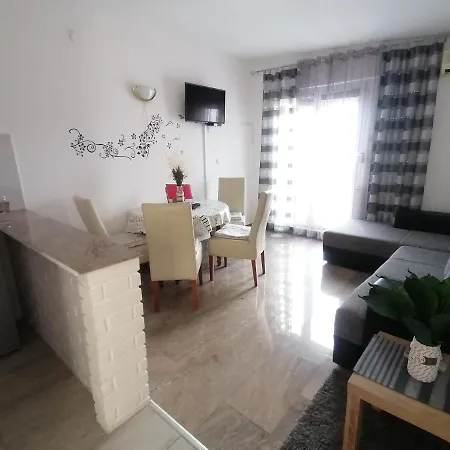 Apartmani Adriatic * Rogoznica (Sibenik-Knin)