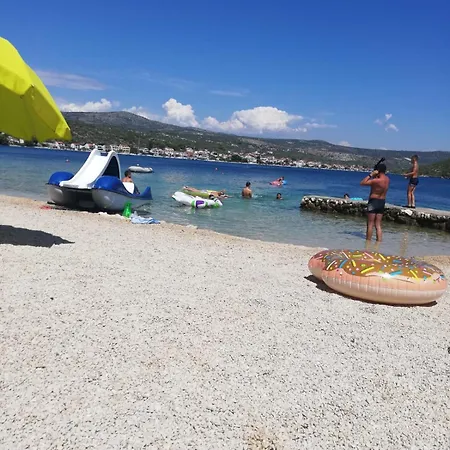 Adriatic Apartman Rogoznica