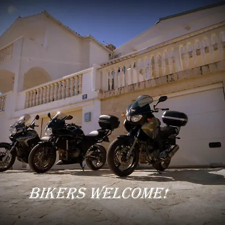 Apartmani Adriatic Apartment *