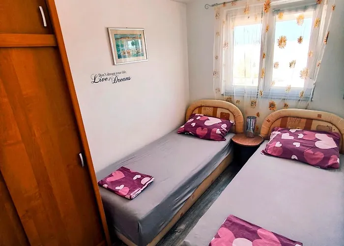 Apartment Apartmani Adriatic Rogoznica (Sibenik-Knin)